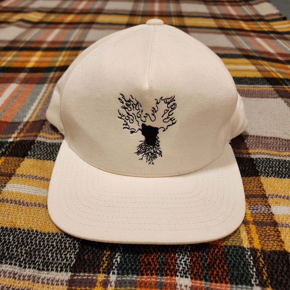 Ashes of Creation Embroidered White Snapback Hat.